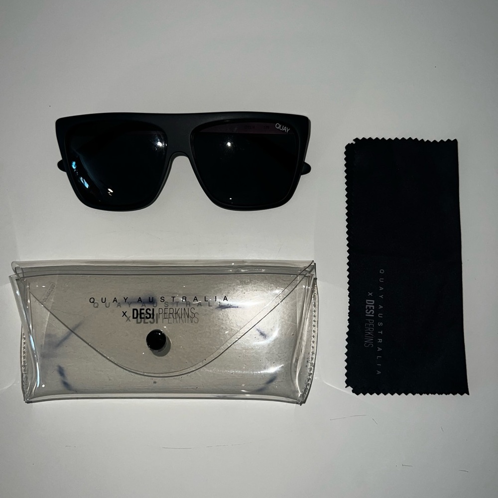 Quay x Desi Perkins On the Low II